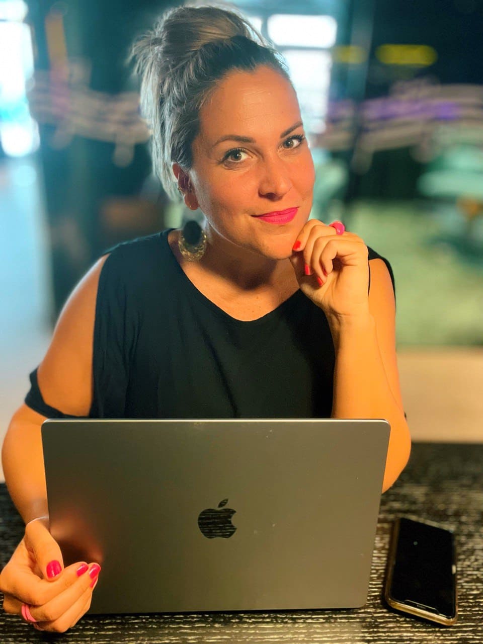 Mit Viktoria hast du nicht nur einen echten Profi und ausgebildeten